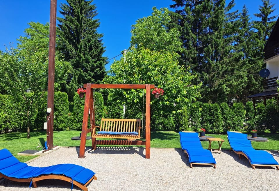 Garden, sunbed