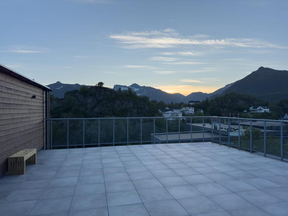 View (from property/room), Balcony/Terrace, Mountain view