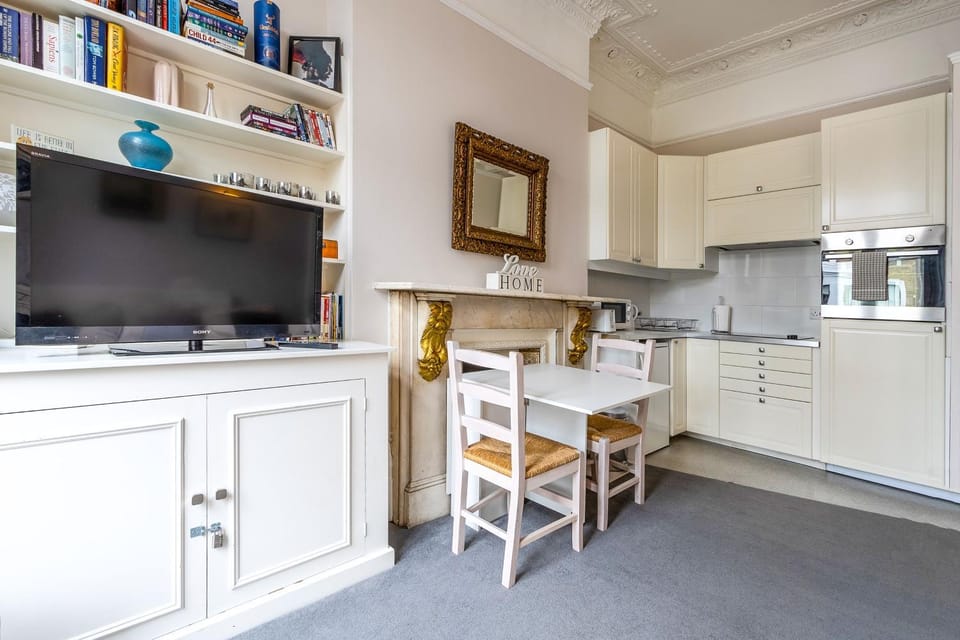 Bright 2 bedroom flat with terrace in Notting Hill Apartment in City of Westminster