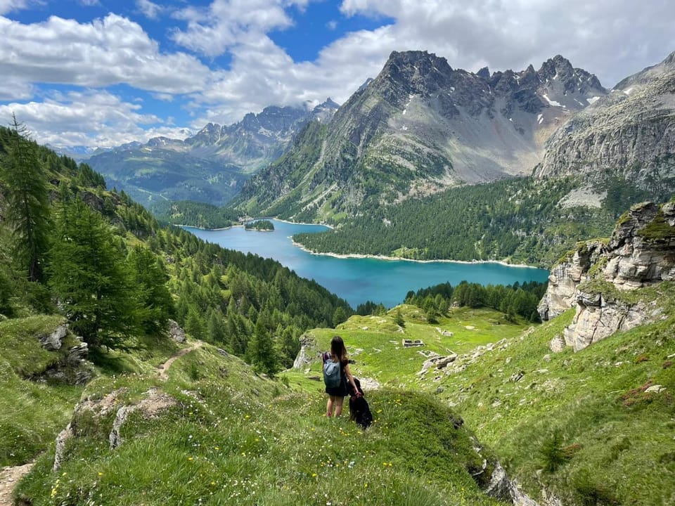 Nearby landmark, Natural landscape, Lake view, Mountain view