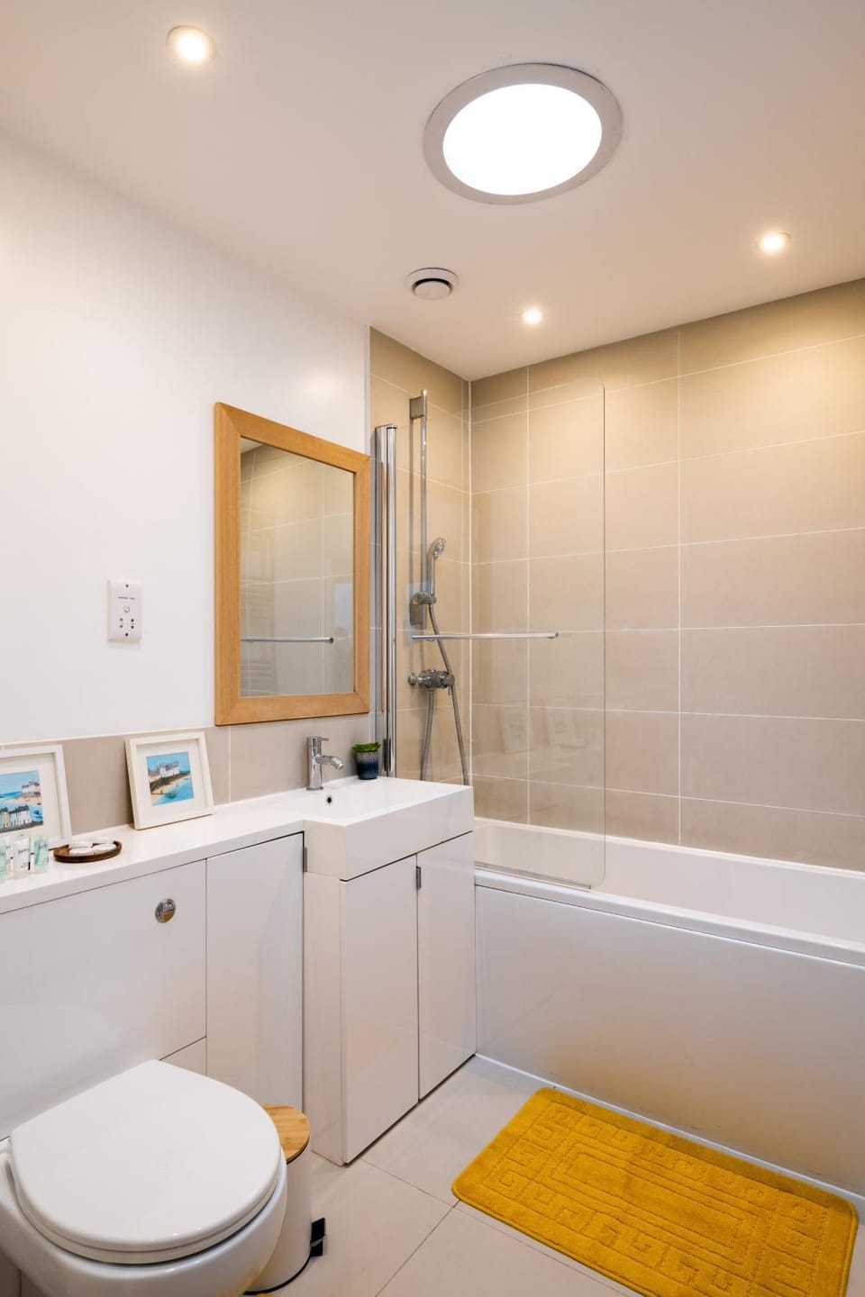 Shower, Toilet, Bathroom, Bath