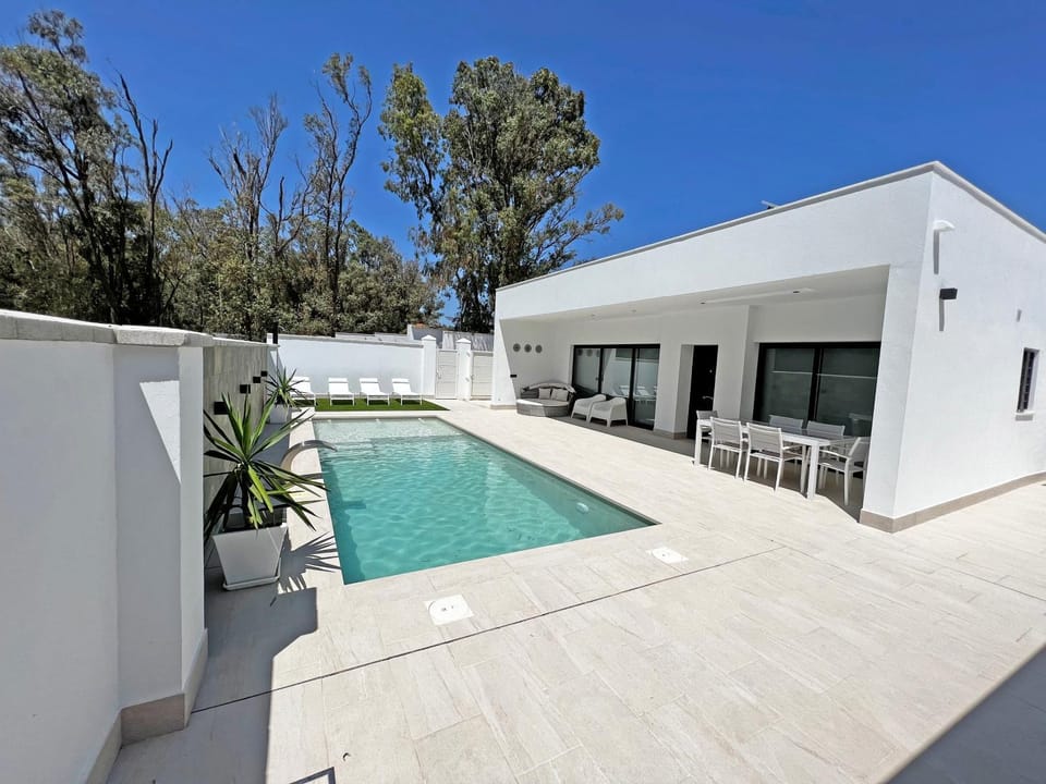 Garden, Swimming pool