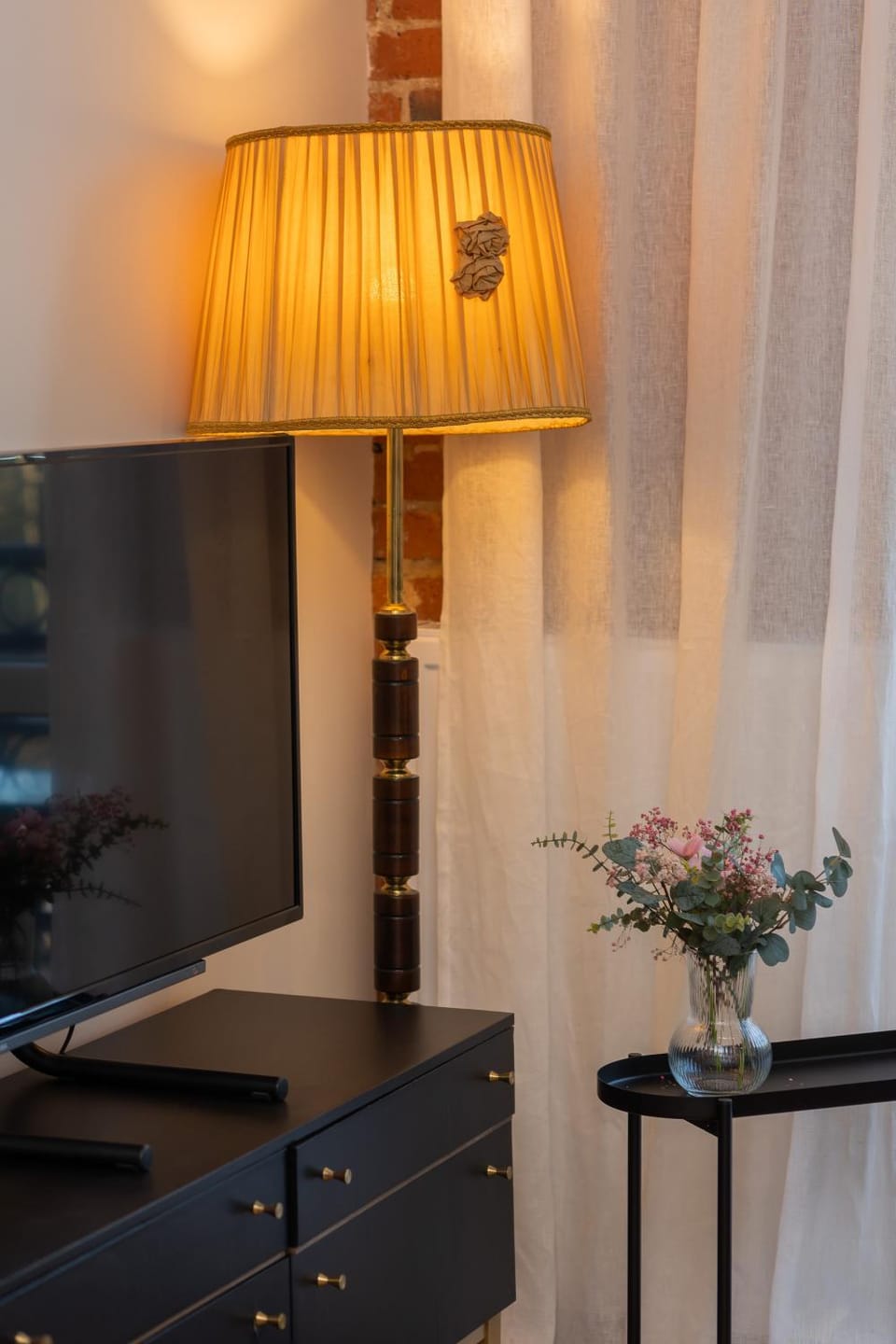 Living room, Decorative detail, Seating area