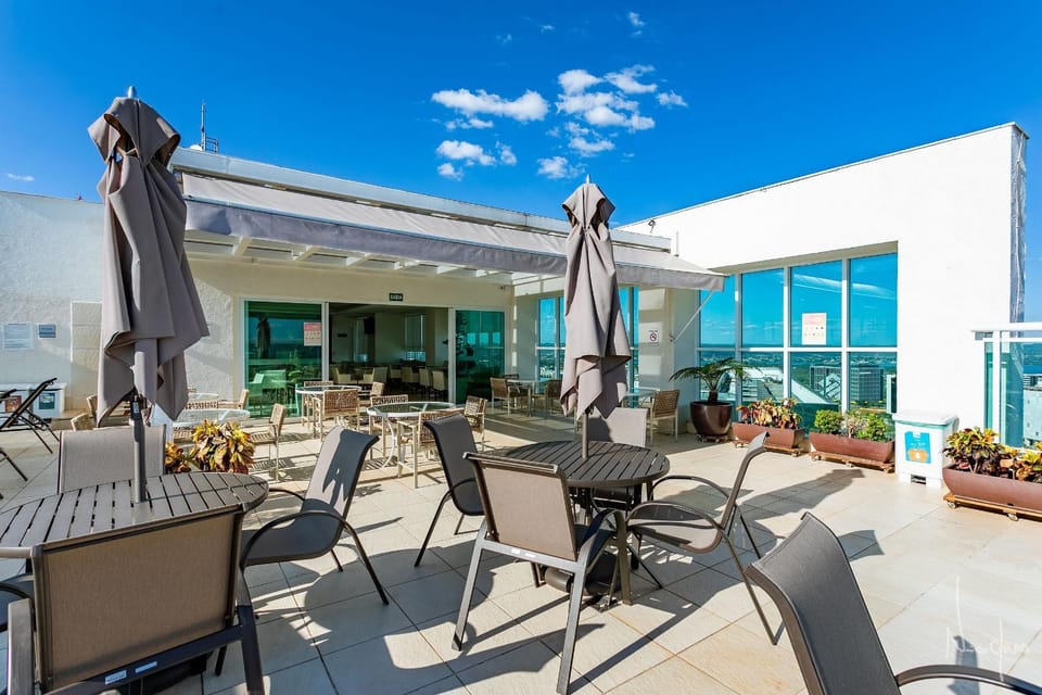 Balcony/Terrace, Swimming pool, sunbed