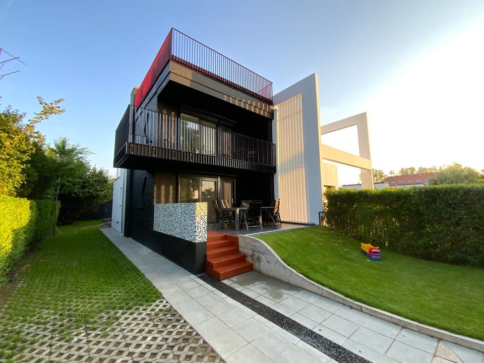 Garden, Balcony/Terrace