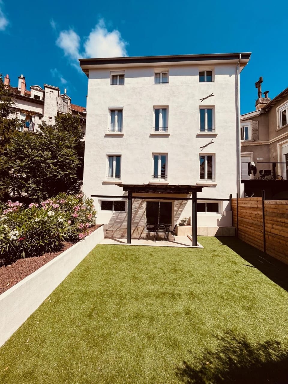 Appartement Proche Hôpital, Jardin privatif Apartment in Grenoble