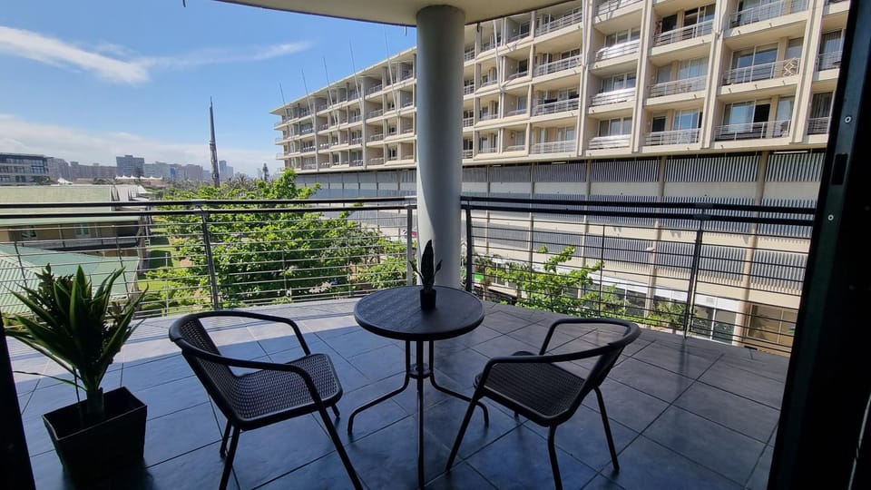 Property building, Balcony/Terrace