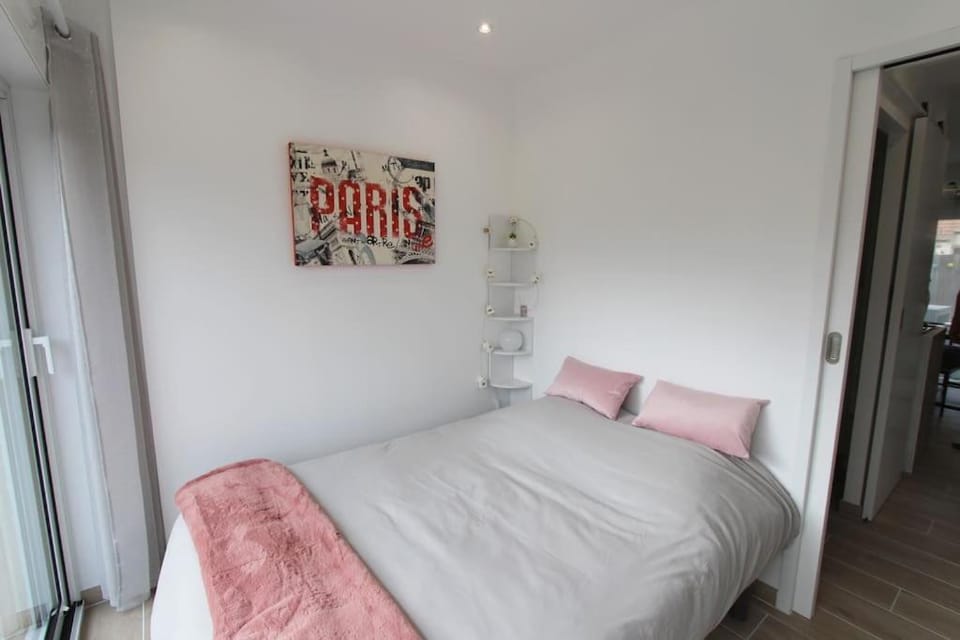Cocon à la campagne - Disney 20 min - Paris 40 min - 2 terrasses House in Île-de-France