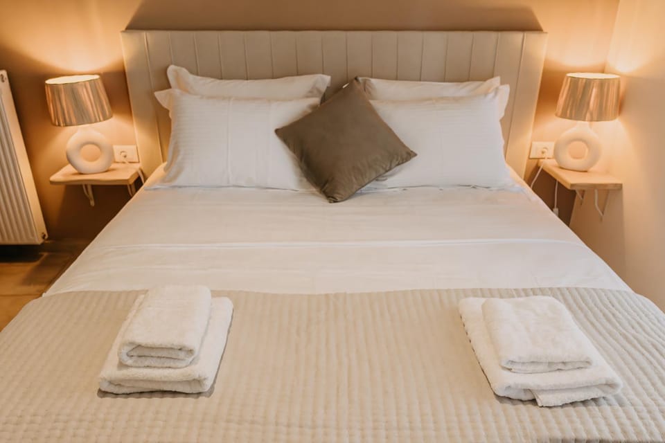 Kitchen or kitchenette, Bedroom