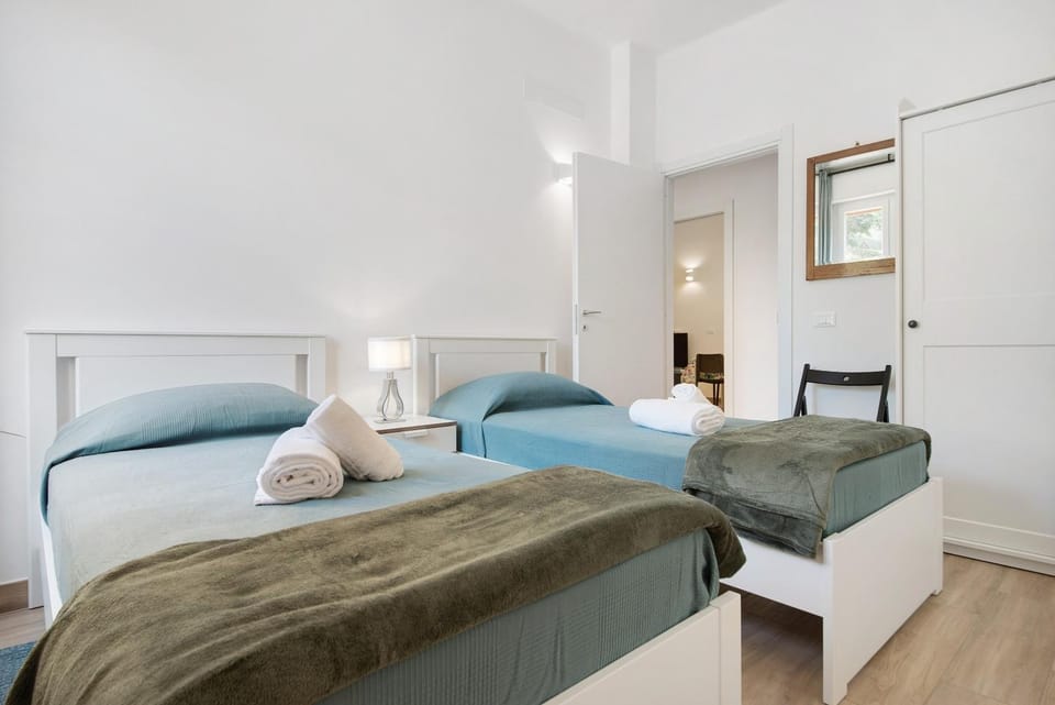 Living room, Bedroom