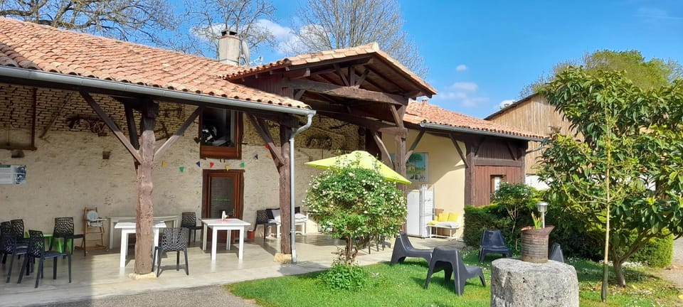 Property building, Patio, Balcony/Terrace, Garden view