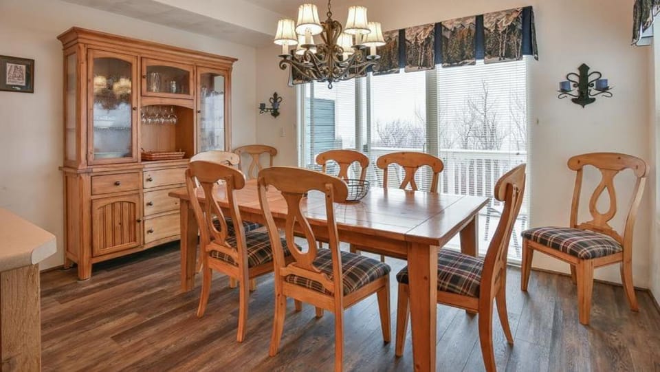 Seven Springs 4 BR Premium Condo, Deck with Views Apartment in Pennsylvania