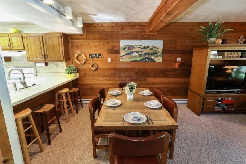 Seven Springs Swiss Mountain 3 Bedroom Standard Condo, Close to Golf Course condo Apartment in Seven Springs