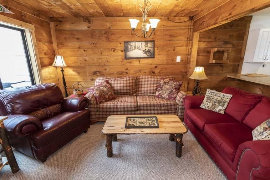 Seven Springs - Swiss Mountain 3 Bedroom Standard Condo, Near Golf Course condo Apartment in Pennsylvania
