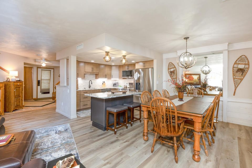Seven Springs Meadowridge 3 Bedroom Premier Condo - Sleeps 10, Pet Friendly! Apartment in Pennsylvania