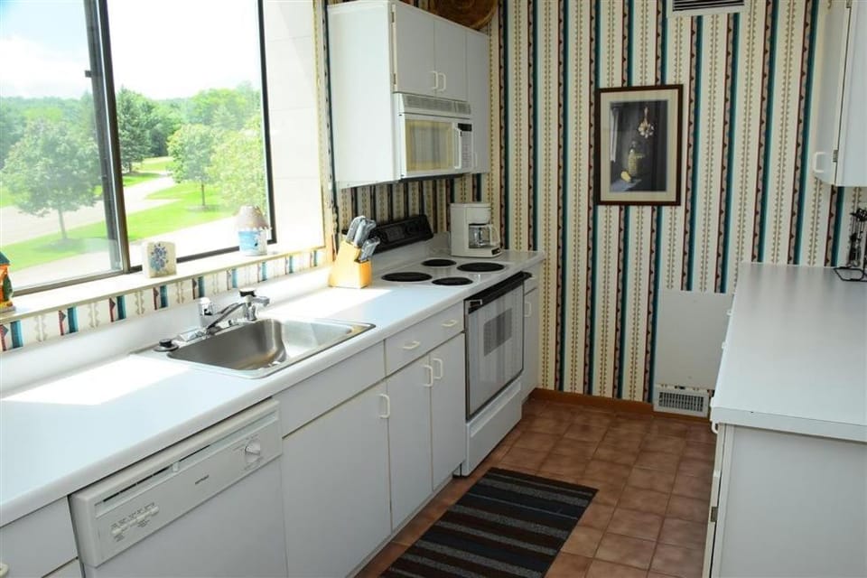 Seven Springs 2 BR Deluxe Condo, Mountain Views! Apartment in Pennsylvania