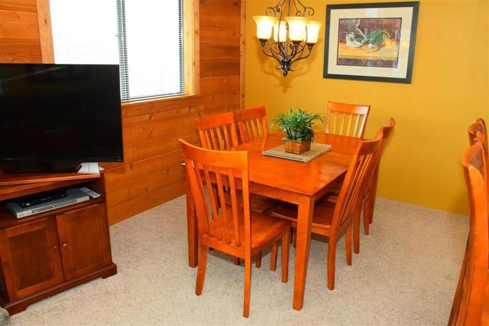 Seven Springs Sunridge 3 Bedroom Standard Condo with Loft, Ski-In Out condo Apartment in Pennsylvania
