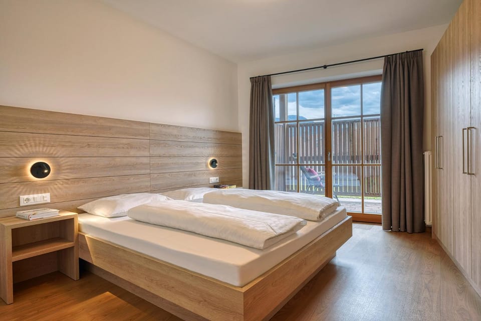 Bed, Photo of the whole room, Bedroom, safe, wardrobe
