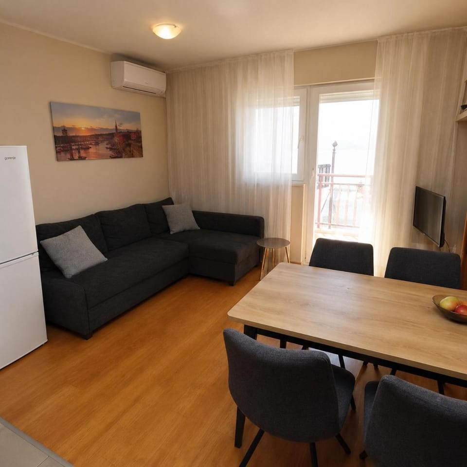 Apartment Helios 1 Apartment in Split-Dalmatia County