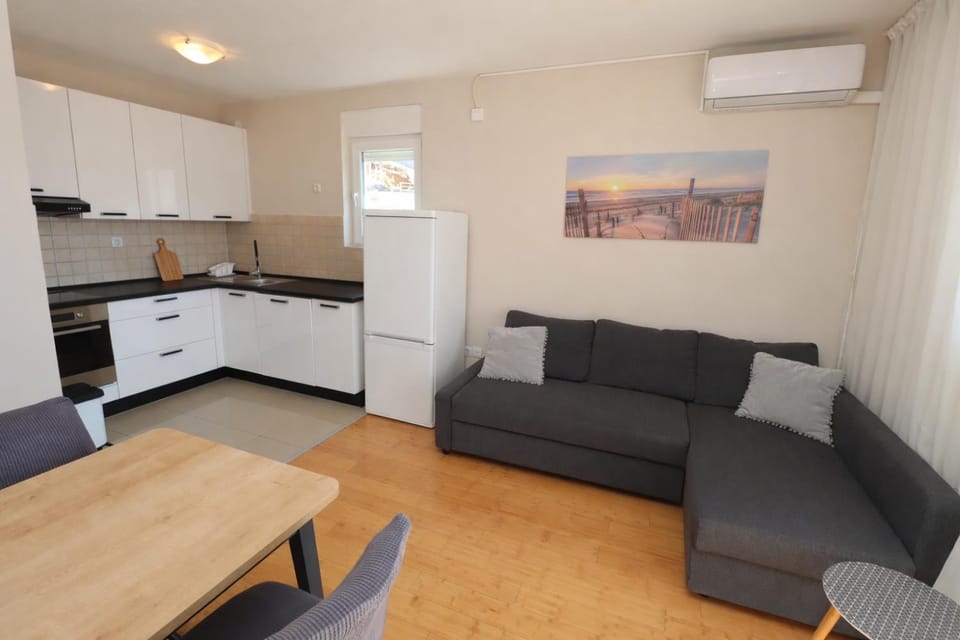 Apartment Helios 1 Apartment in Split-Dalmatia County