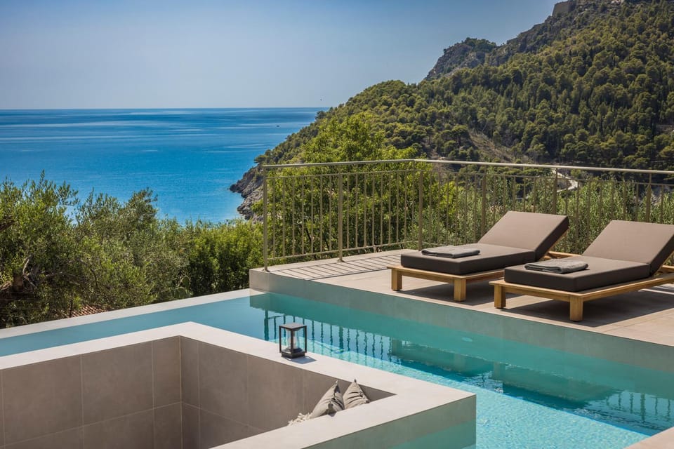 Natural landscape, View (from property/room), Balcony/Terrace, Pool view, Sea view, Swimming pool, sunbed