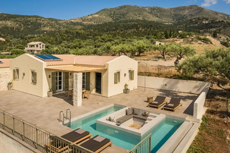 Property building, Natural landscape, Swimming pool, sunbed