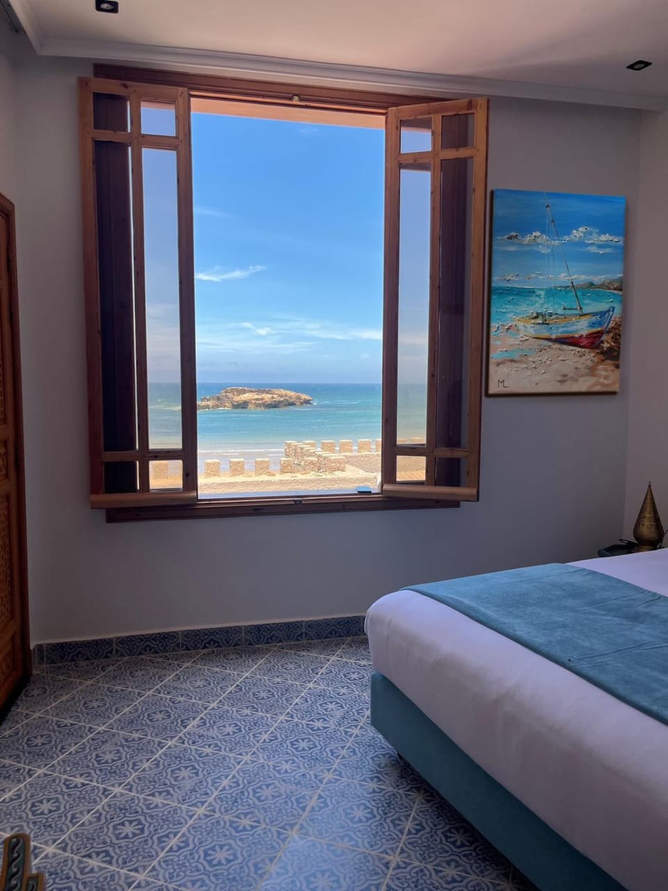 Bed, Photo of the whole room, Bedroom, Sea view