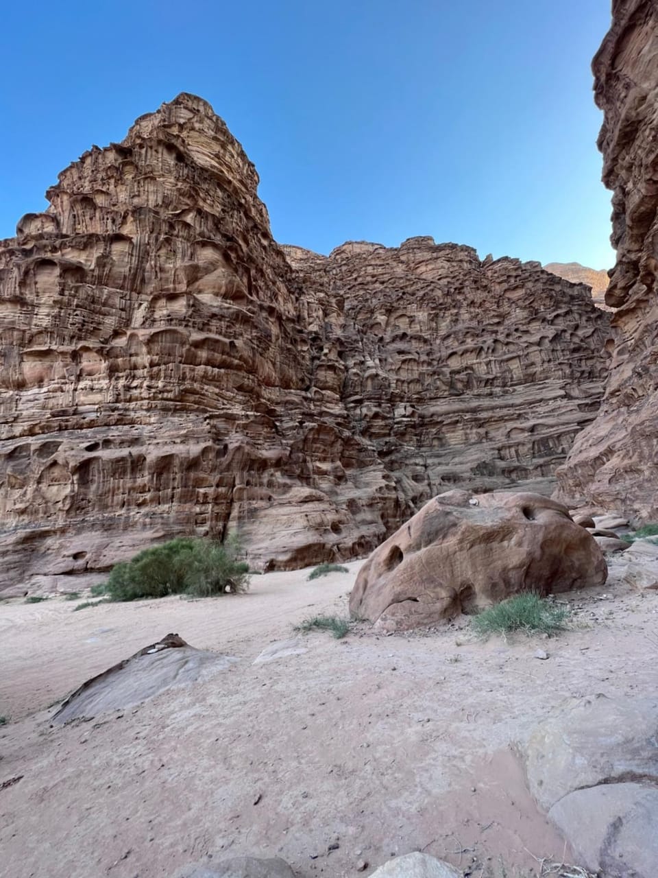 Nearby landmark, Day, Natural landscape, Mountain view