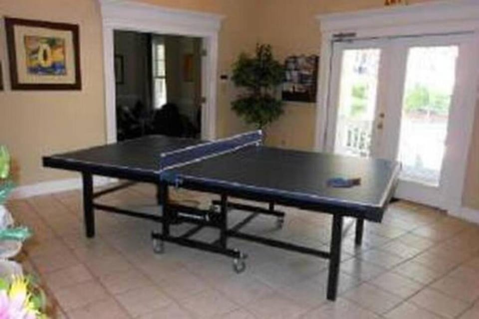 Table tennis
