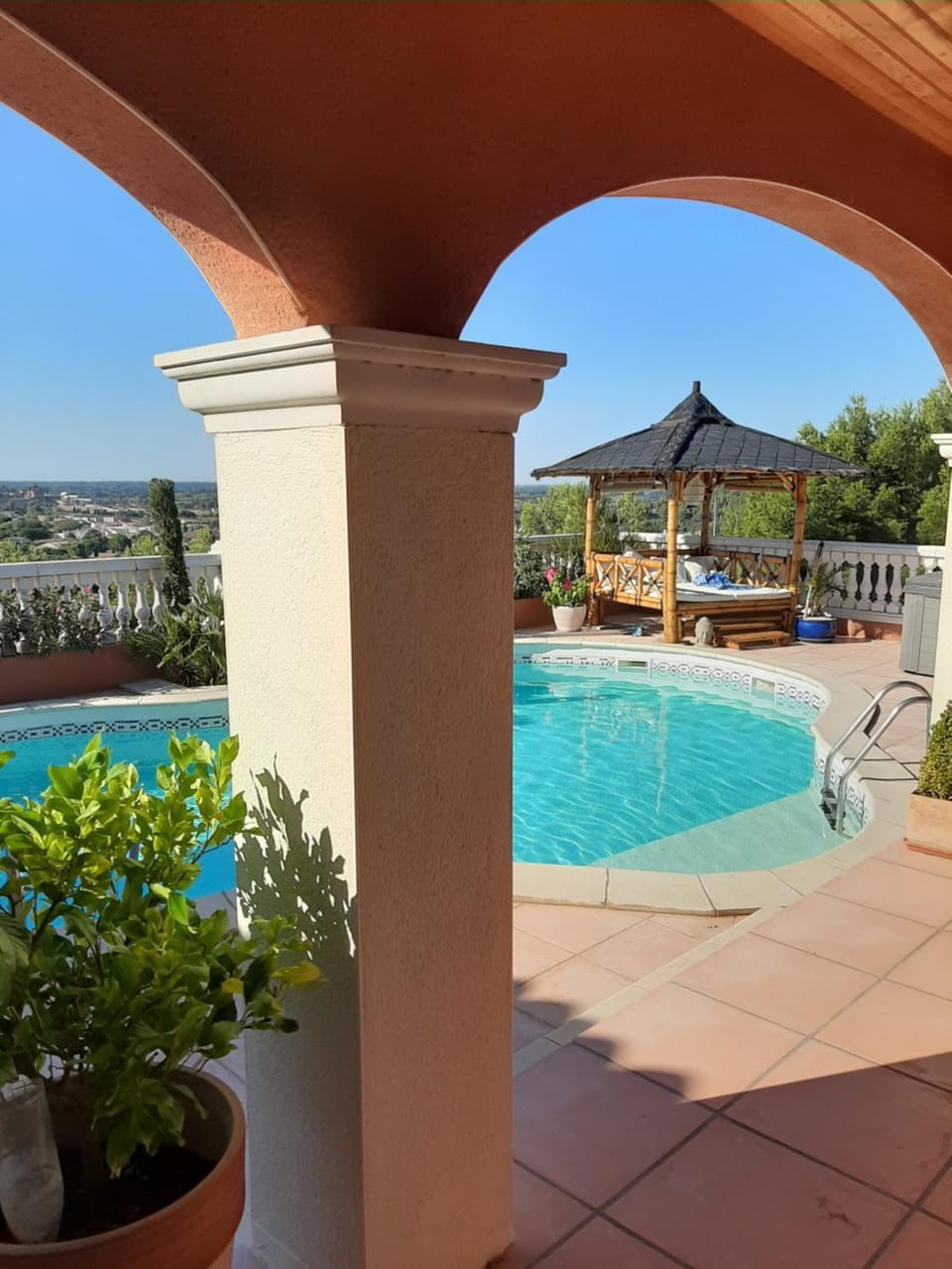 Les Collines d'Ugernum Bed and Breakfast in Provence