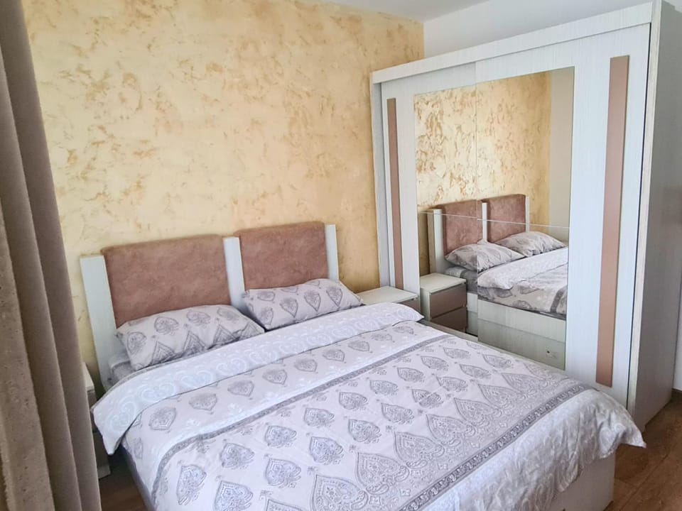 Bed, Bedroom, wardrobe