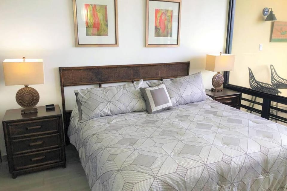 Beachfront Getaway for two! Apartment in Palmas del Mar