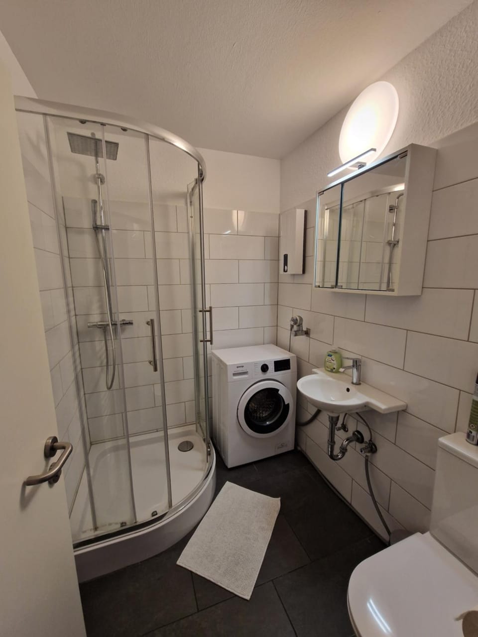 Zentral gelegenes Zwei-Zimmer Apartment mit Skylineblick Apartment in Offenbach