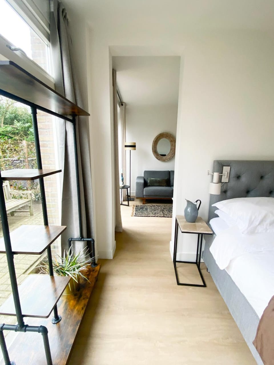 Living room, Photo of the whole room, Bedroom