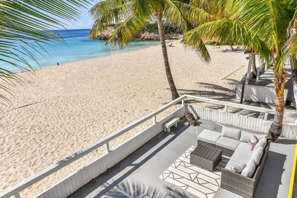 Day, Seating area, Beach, Sea view, sunbed