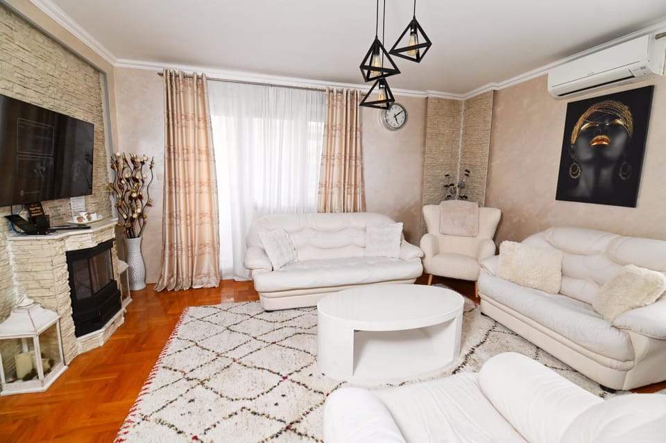 Royal Place Apartment - East Sarajevo Apartment in Federation of Bosnia and Herzegovina