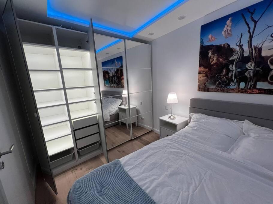 Bed, Bedroom, hair dresser, wardrobe