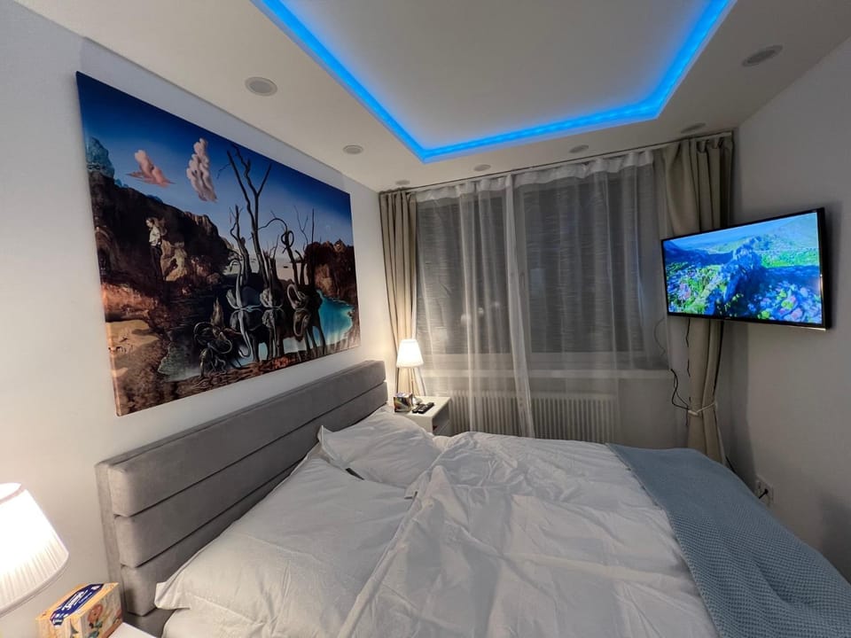 TV and multimedia, Bedroom