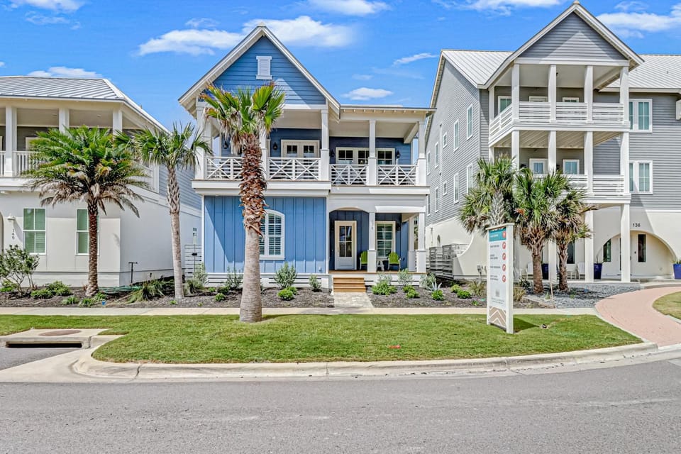 Sunset Avenue Stunner House in Port Aransas