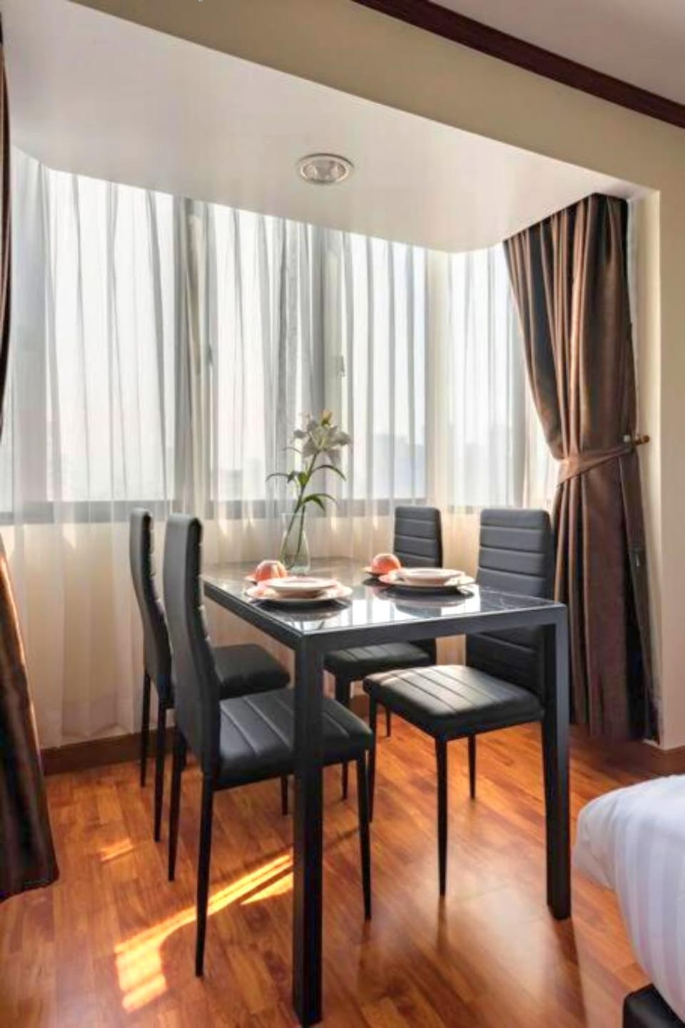 Dining area, Dinner