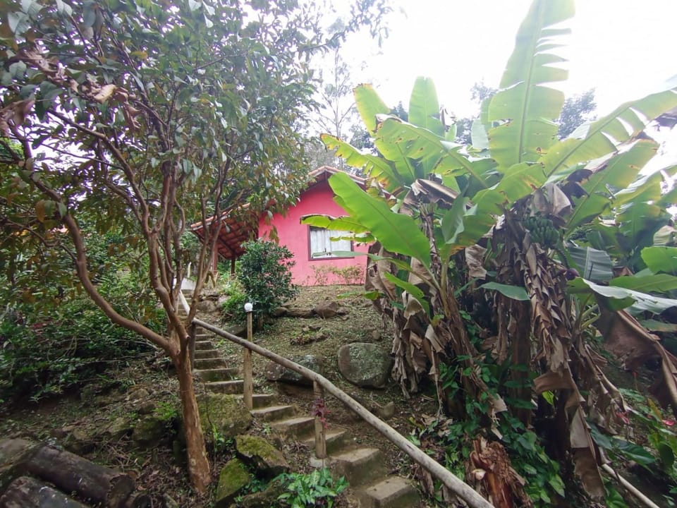POUSADA CHALÉS DA GROTA de SÃO PEDRO DA SERRA- NOVA FRIBURGO Chalet in State of Rio de Janeiro