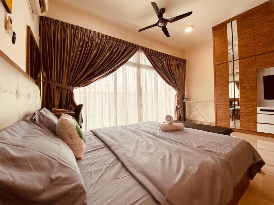 Mount Austin #Palazio A1 Super Pool View 1-2Pax #MSPro Apartment in Johor Bahru