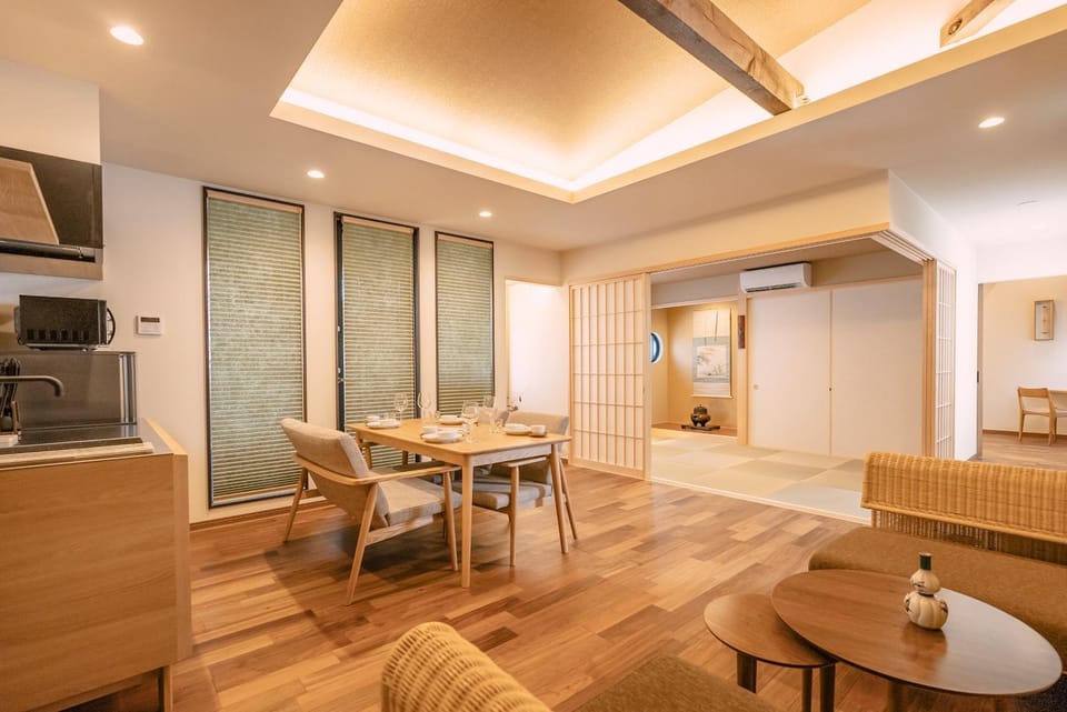 Kitchen or kitchenette, Living room, Dining area