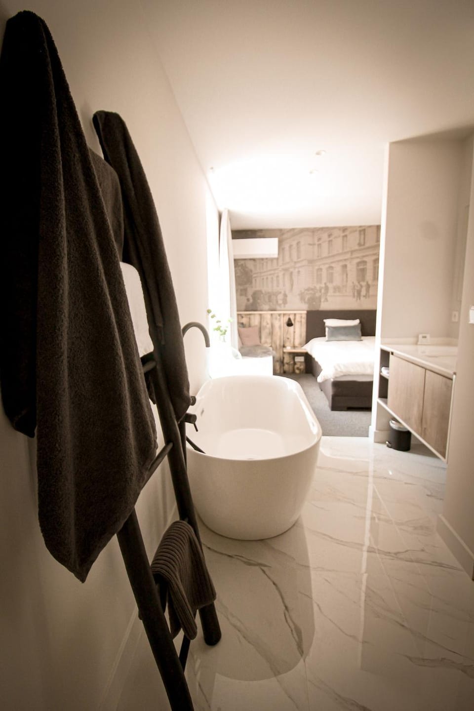 Bathroom, Bath