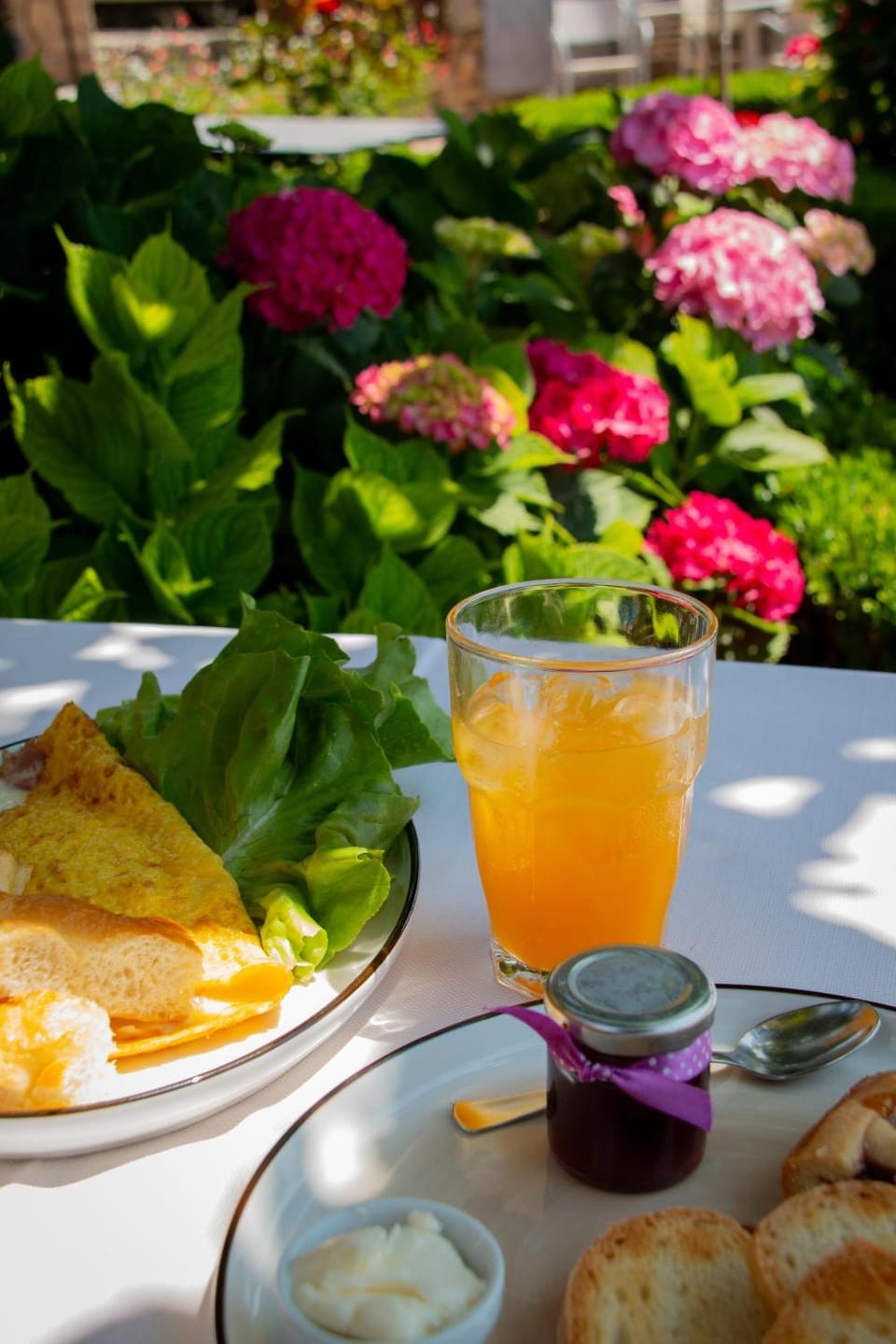 On site, Breakfast