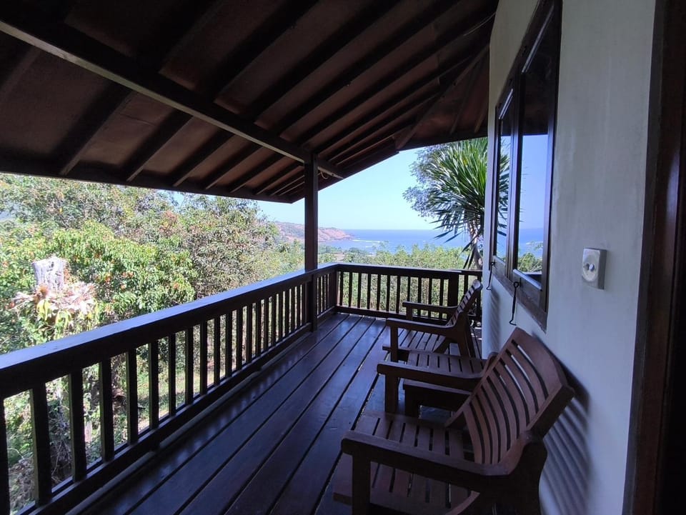 Maluk House (1 bedroom) House in Sekongkang