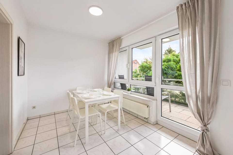 Balcony/Terrace, Dining area