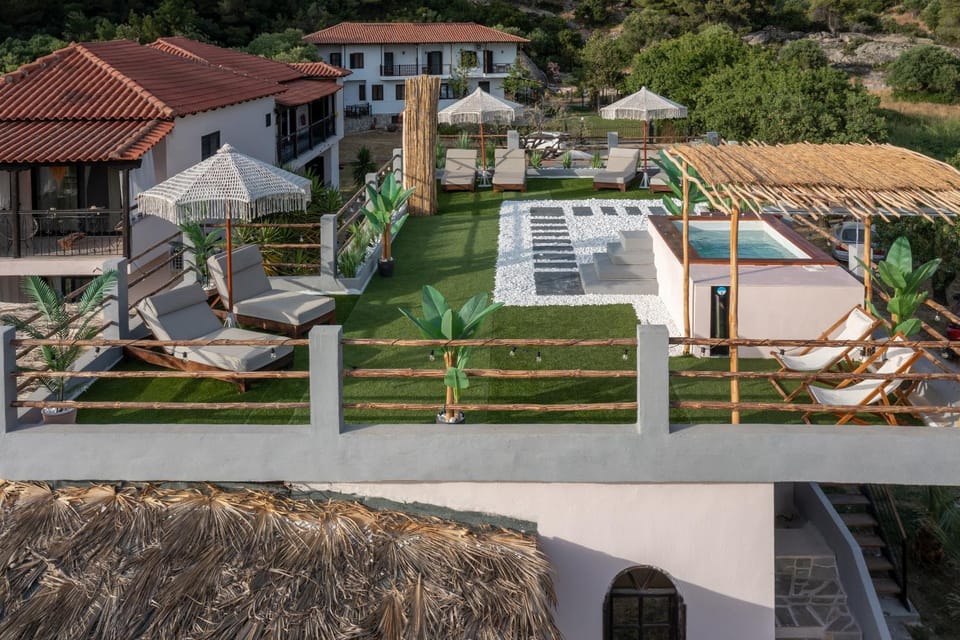 Kynthia Hotel - Adults Only Apartment hotel in Halkidiki