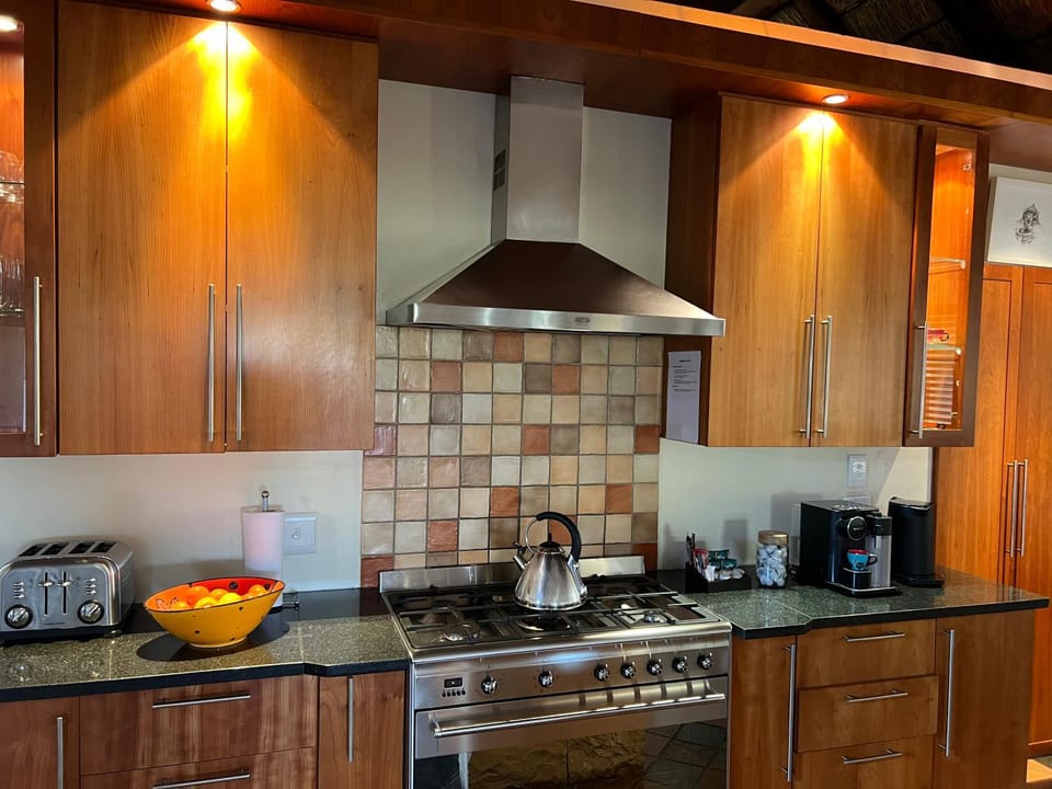Coffee/tea facilities, Kitchen or kitchenette, pet friendly, stove, toaster