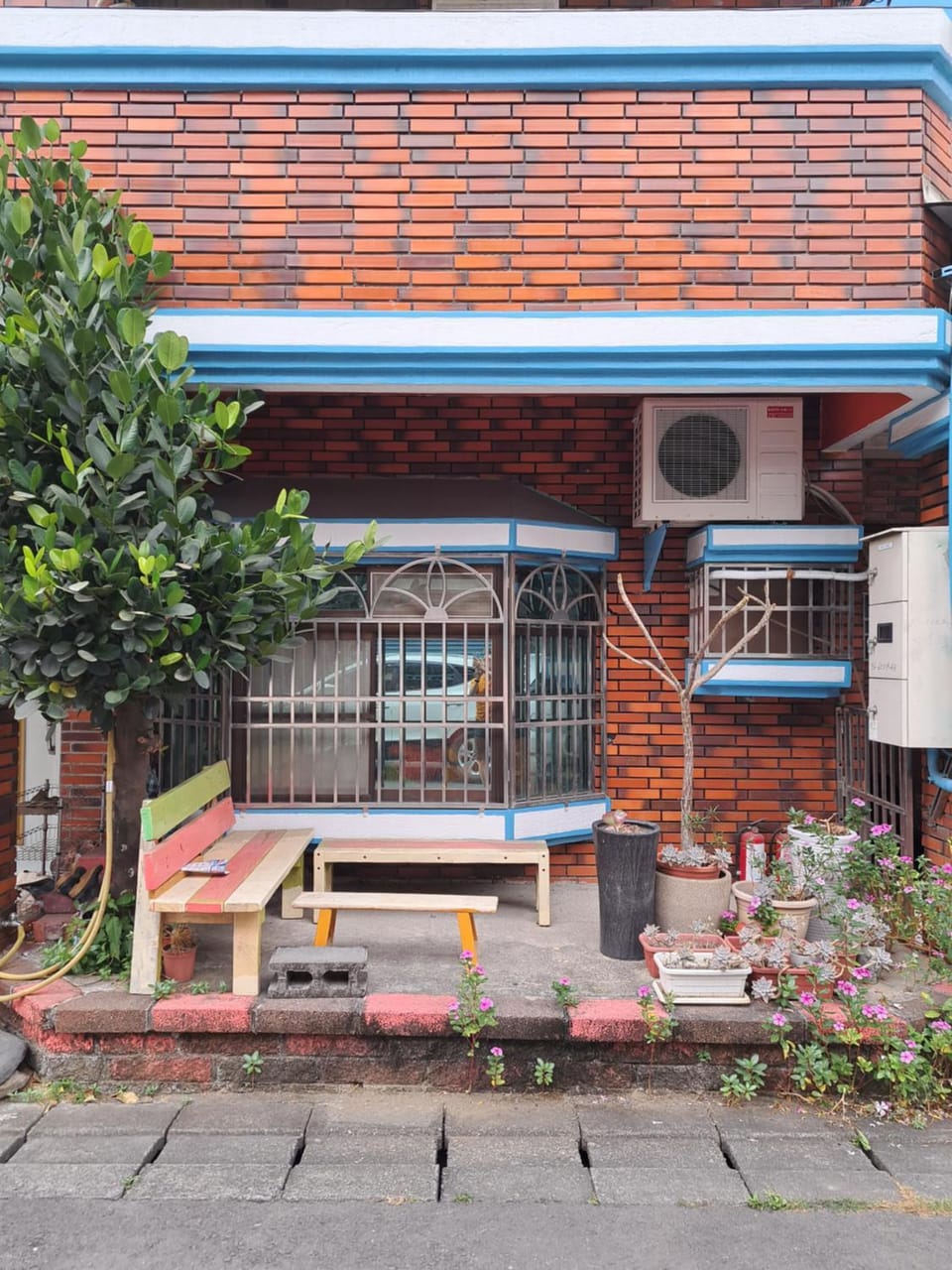 Patio, Day